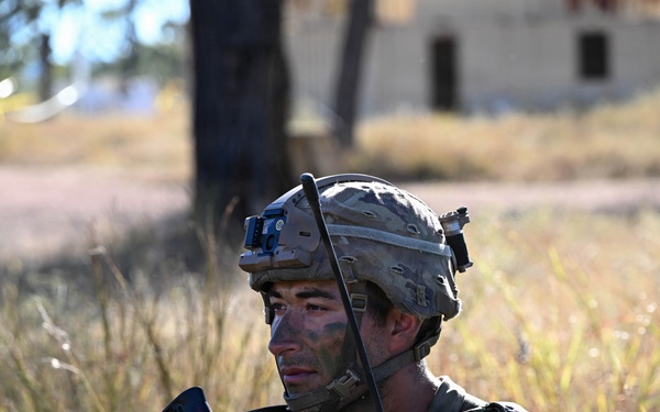 Southern Jackaroo 26: U.S. Army Soldier Observes Mortar Test