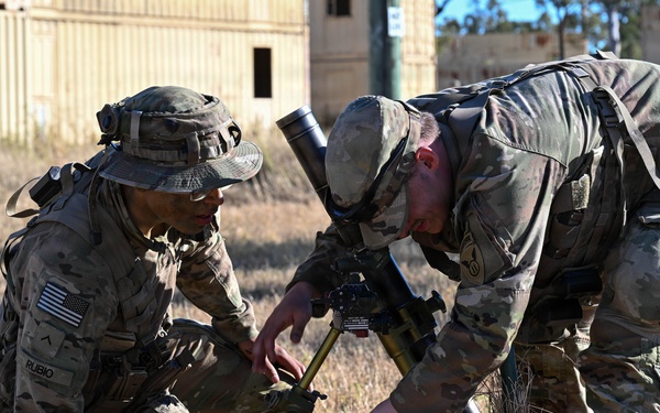 Southern Jackaroo 26: U.S. Army Soldiers Work on Mortar Drills
