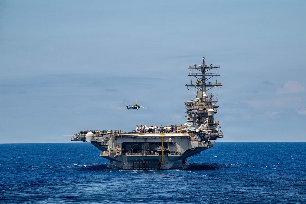 USS Gridley and USS Nimitz Conduct Air Power Demonstration