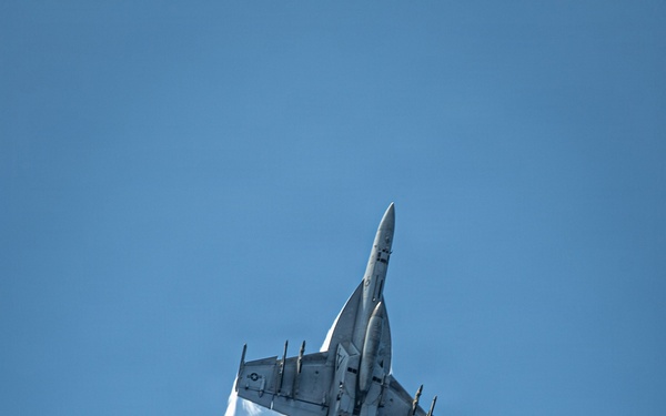 USS Gridley Conducts Air Power Demonstration