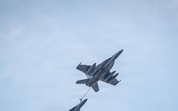 USS Gridley Conducts Air Power Demonstration
