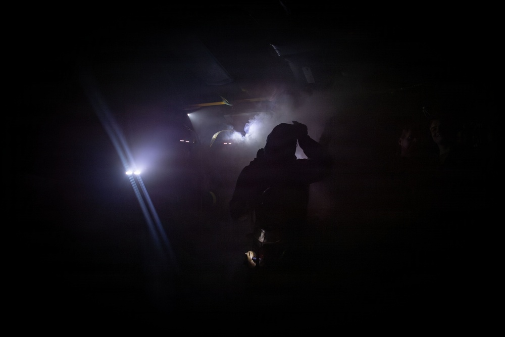 USS Gridley Conducts Flying Squad Drill