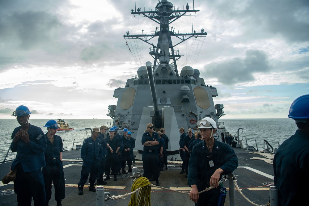 USS Gridley Pulls Into Mayport, Florida