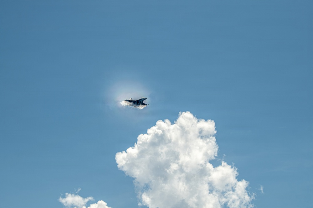 USS Gridley Conducts Air Power Demonstration