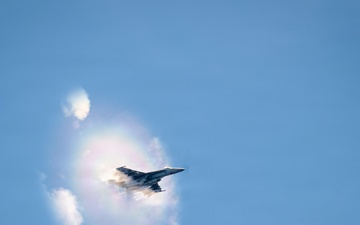 USS Gridley Conducts Air Power Demonstration