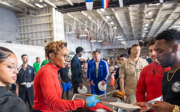 USS Nimitz Conducts Steel Beach Picnic During Tiger Cruise