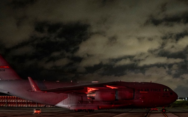 C-17 prepares for flight to CENTCOM