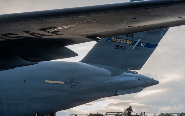 C-17 prepares for flight to CENTCOM