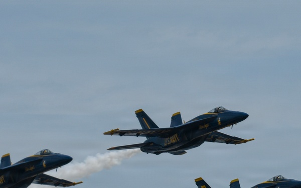 Blue Angels at SAIL250