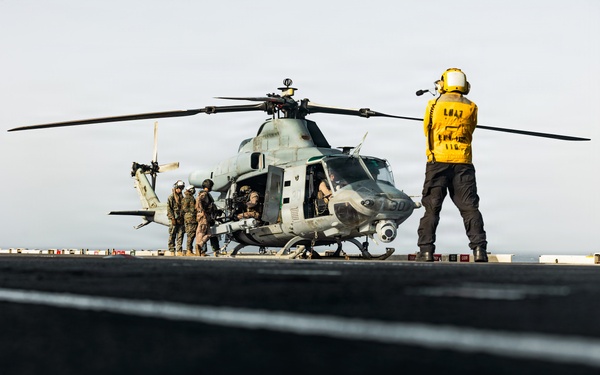 31st MEU | UH-1Y Venom flight operations