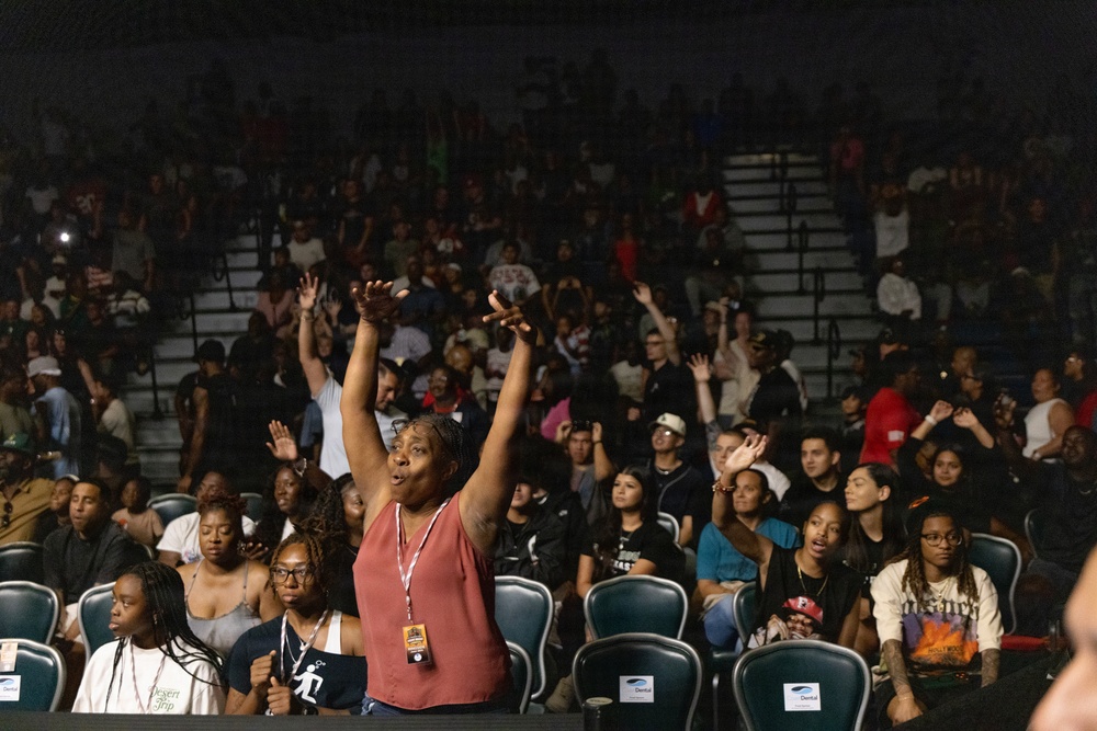 Fort Hood vs. Fort Bliss, Fight Night extends across Texas.