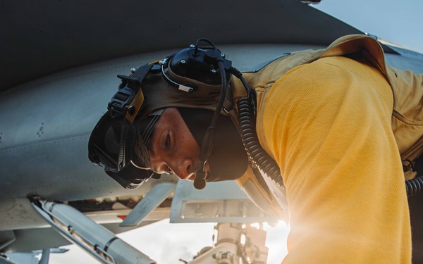 George Washington Conducts Sinking Exercise during Valiant Shield 2026