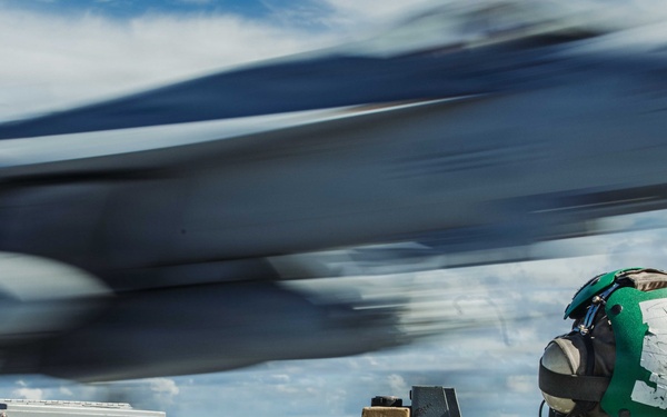 George Washington Conducts Sinking Exercise during Valiant Shield 2026