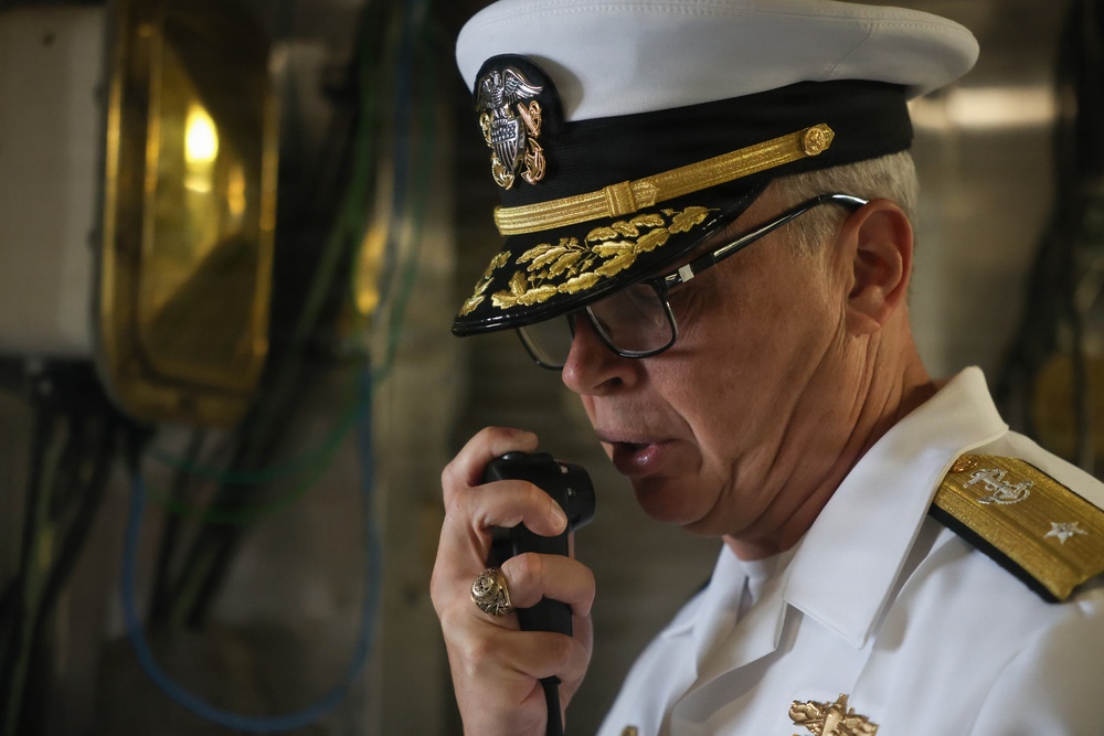 USS Lake Erie (CG 70) Returns to Homeport Following Deployment