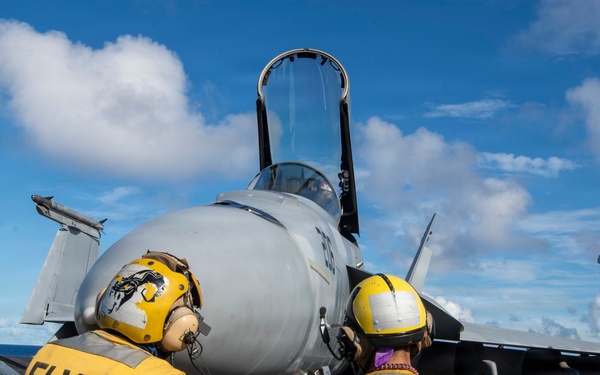 George Washington Conducts SINKEX During Valiant Shield 2026