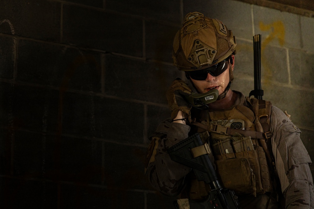 FLEETEX 250 | Spanish Marines Conclude FLEETEX 250 By Conducting Urban Operation Training