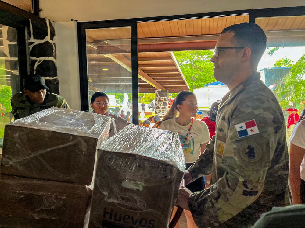U.S. Army supports volunteer effort to send aid to Venezuela