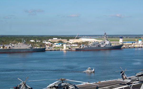 USS Nimitz Pulls into Naval Station Mayport