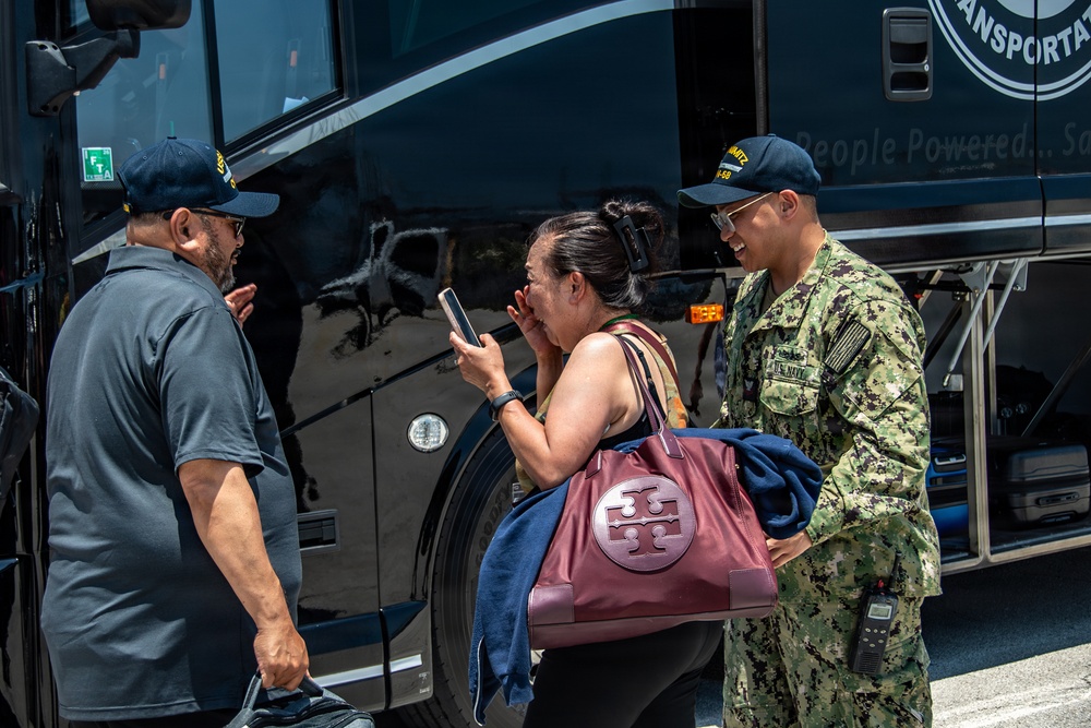 Nimitz Sailors Say Goodbye To Tigers