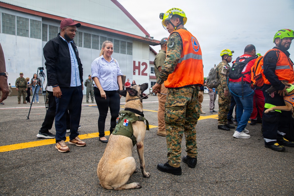 First Relief Flight Departs Panama for Venezuela