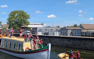 Seneca Chief returns to the Black Rock Lock