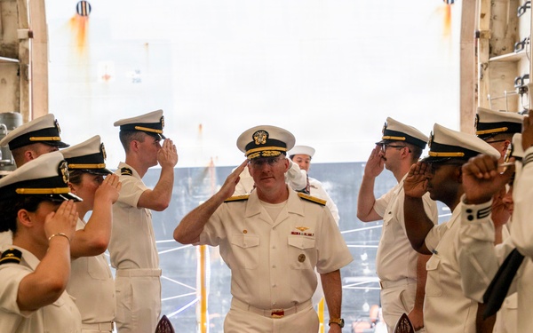 Commander Carrier Strike Group 2 Arrives for Reception Aboard USS Arlington (LPD 24)