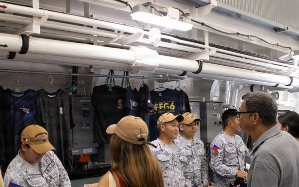 Public tours Philippine Navy frigate during RIMPAC 26 open ship event