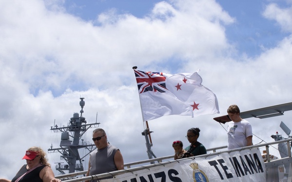 Public tours Royal New Zealand Navy frigate during RIMPAC 26 open ship event