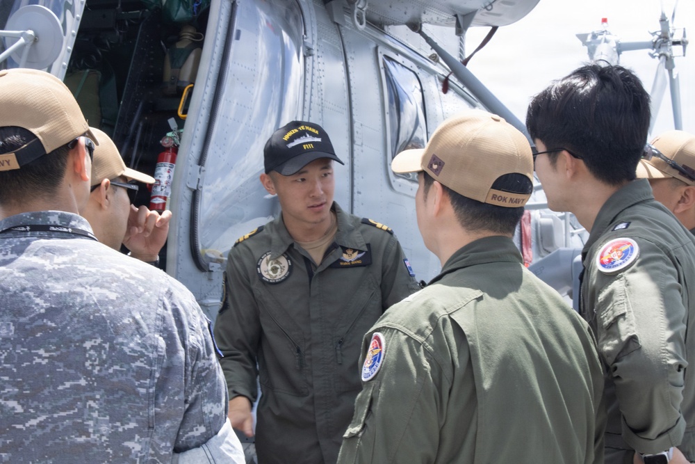 Republic of Korea Navy sailors visit HMNZS Te Mana during RIMPAC 26 open ship day