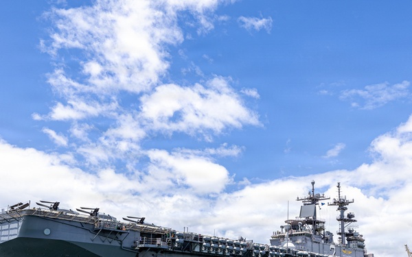 U.S. Navy amphibious assault ship moors at Joint Base Pearl Harbor-Hickam for RIMPAC 26
