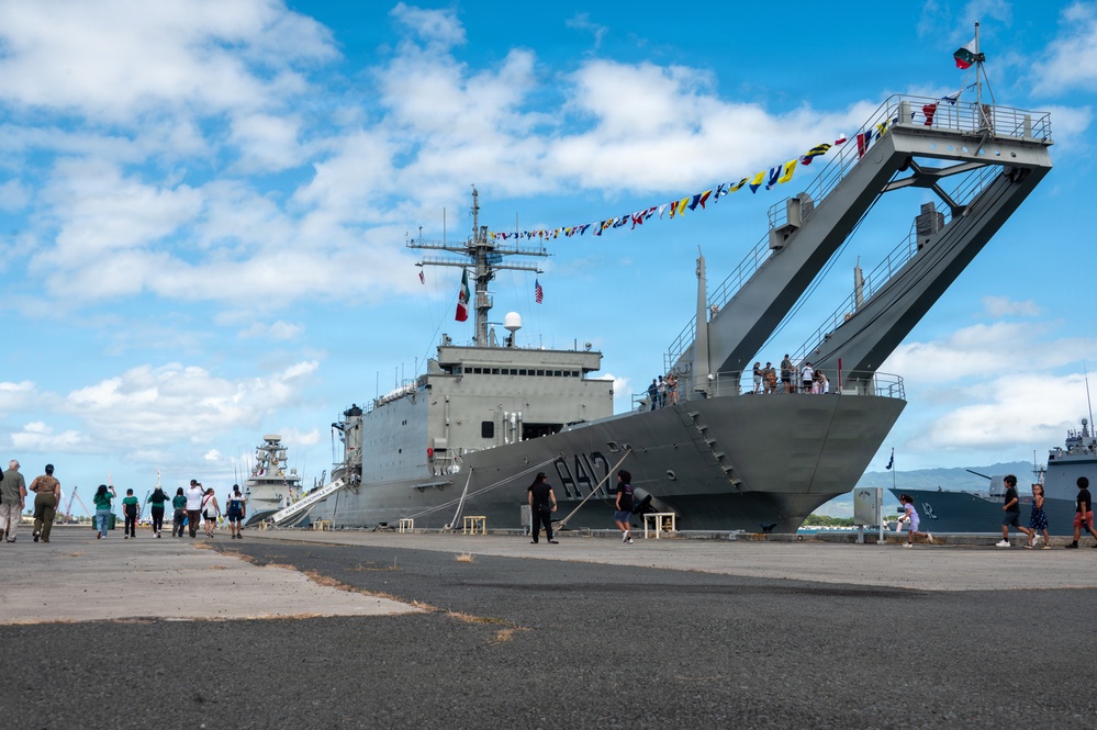 ARM Usumacinta (A412) hosts public tours for Open Ship Day during RIMPAC 2026
