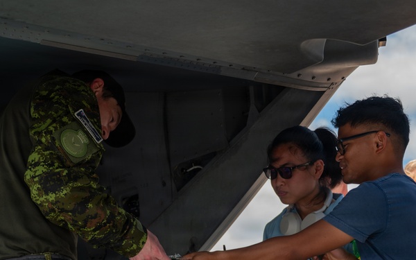 HMCS Ottawa (FFH 341) hosts public tours on Open Ship Day during RIMPAC 2026