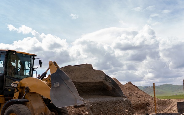 1033rd Engineers Build with Mongolian Forces
