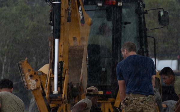 U.S. joint services, Canadian Armed Forces repair airfield during Valiant Shield