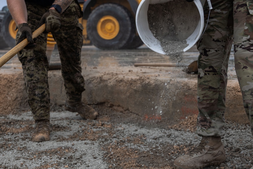 U.S. joint services, Canadian Armed Forces repair airfield during Valiant Shield