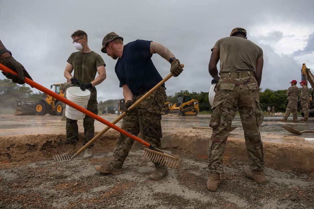 U.S. joint services, Canadian Armed Forces repair airfield during Valiant Shield