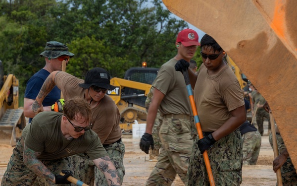 U.S. joint services, Canadian Armed Forces repair airfield during Valiant Shield