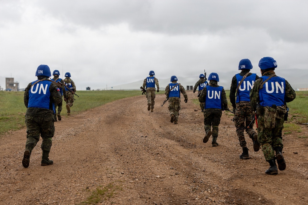 Multinational Soldiers Extract Civilians at Khaan Quest 2026