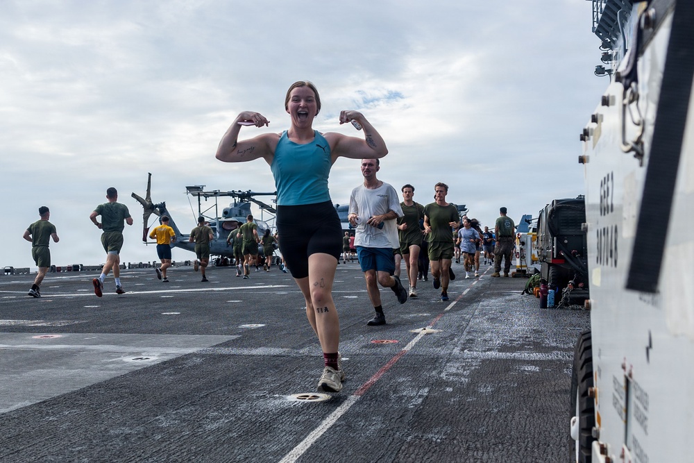 11th MEU Marines, Sailors Conduct A Fun Run Aboard USS Boxer