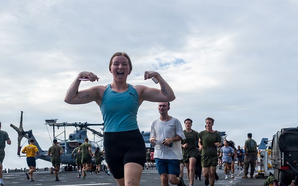 11th MEU Marines, Sailors Conduct A Fun Run Aboard USS Boxer