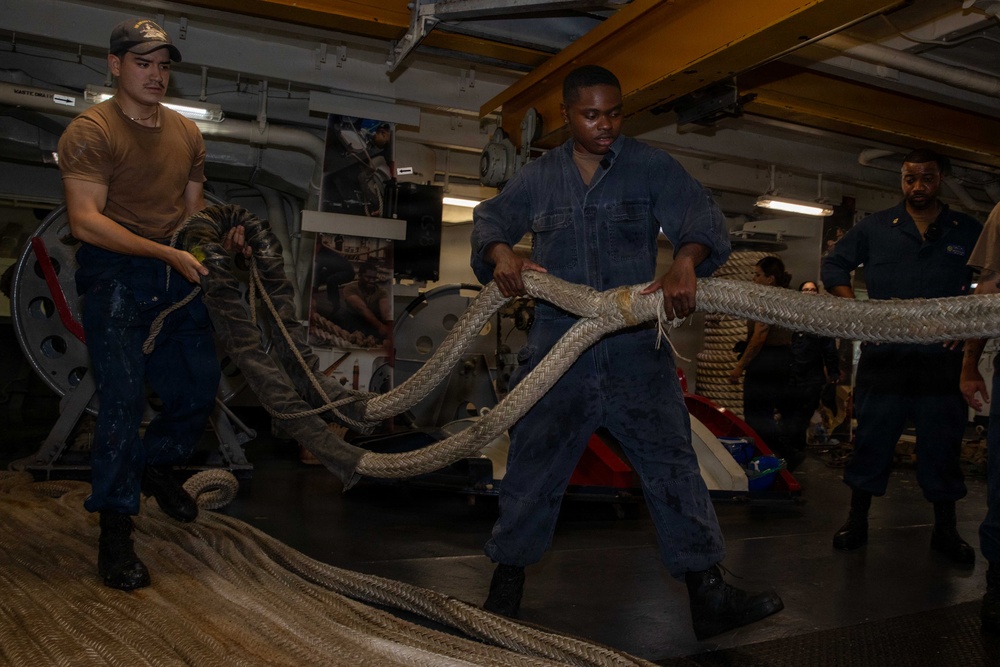 IKE Supports East Coast Fleet Replacement Squadrons