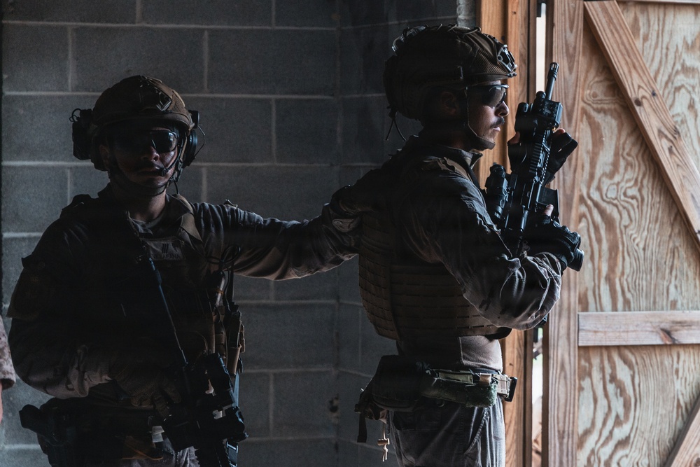 Fleet Exercise 250 | Spanish Marines Conduct Urban Operations Training