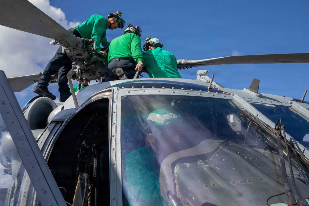 IKE Supports East Coast Fleet Replacement Squadrons