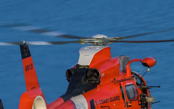 Coast Guard Helicopter Interdiction Tactical Squadron conducts training with Coast Guard Cutter Bear