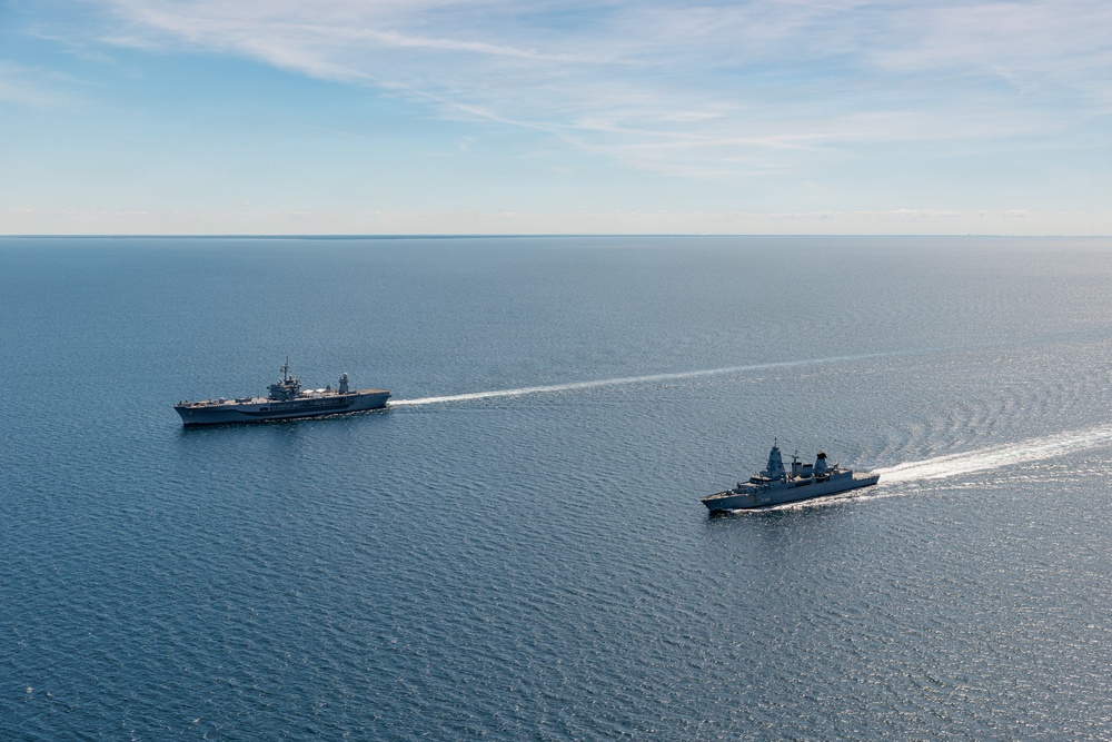 USS Mount Whitney, FGS Hamburg Sail in Baltic Sea