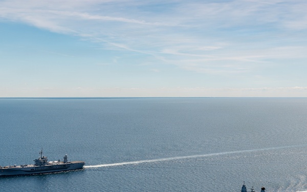 USS Mount Whitney, FGS Hamburg Sail in Baltic Sea