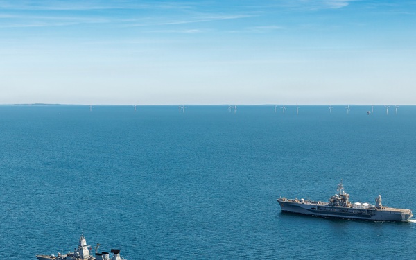 USS Mount Whitney, FGS Hamburg Sail in Baltic Sea