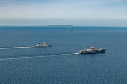 USS Mount Whitney, FGS Hamburg Sail in Baltic Sea