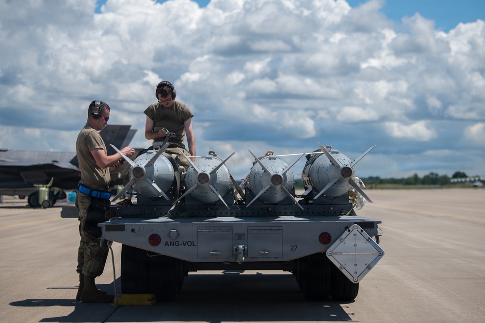 115th Fighter Wing hosts large-scale combat readiness exercise
