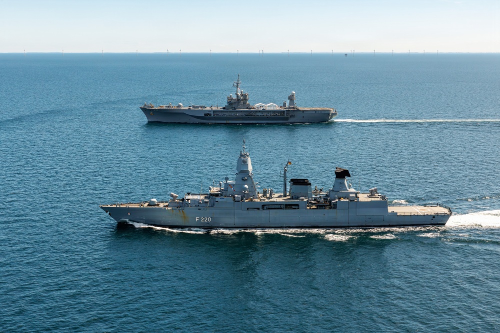 USS Mount Whitney, FGS Hamburg Sail in Baltic Sea